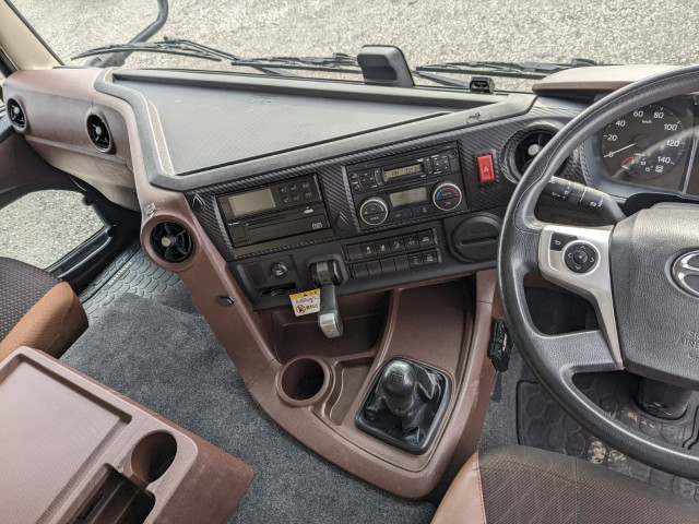 日野 プロフィア 大型 冷蔵冷凍バン 2DG-FW1AHG(100836) 40枚目