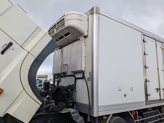 日野 プロフィア 大型 冷蔵冷凍バン 2DG-FW1AHG(100836) 45枚目