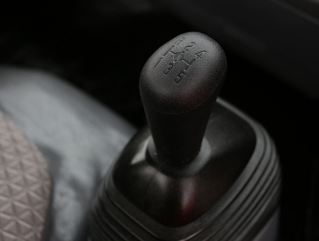 いすゞ エルフ 小型 平ボディ TRG-NJR85A(100839) 32枚目