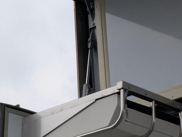 日野 プロフィア 大型 冷蔵冷凍バン 2DG-FW1AHG(100844) 31枚目