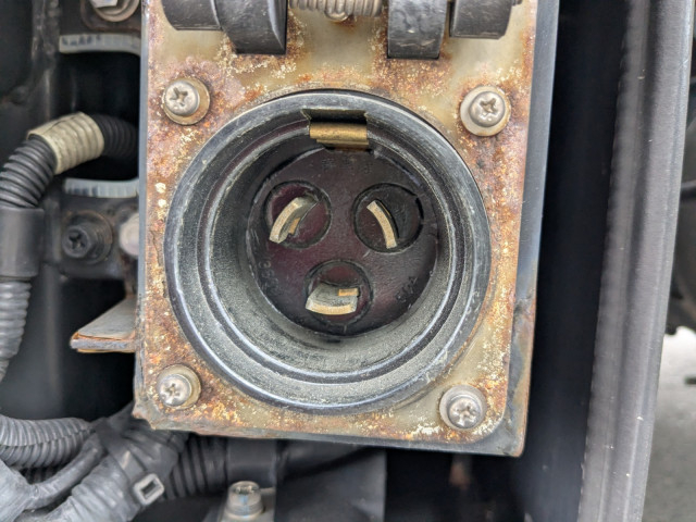 日野 プロフィア 大型 冷蔵冷凍バン 2DG-FW1AHG(100844) 36枚目