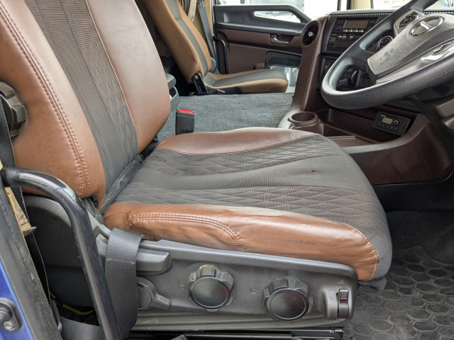 日野 プロフィア 大型 冷蔵冷凍バン 2DG-FW1AHG(100844) 41枚目