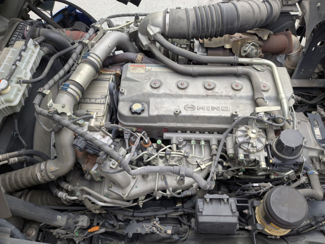 日野 プロフィア 大型 冷蔵冷凍バン 2DG-FW1AHG(100844) 44枚目