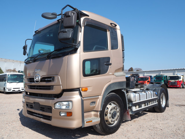 UDトラックス（日産） クオン 大型 トラクタ QPG-GK5XAD(100846) 1枚目