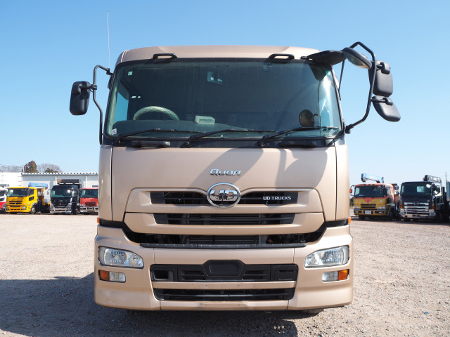 UDトラックス（日産） クオン 大型 トラクタ QPG-GK5XAD(100846) 8枚目