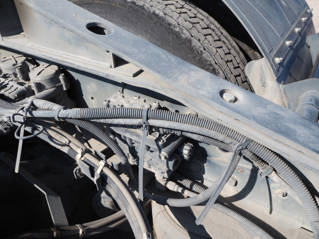 UDトラックス（日産） クオン 大型 トラクタ QPG-GK5XAD(100846) 23枚目