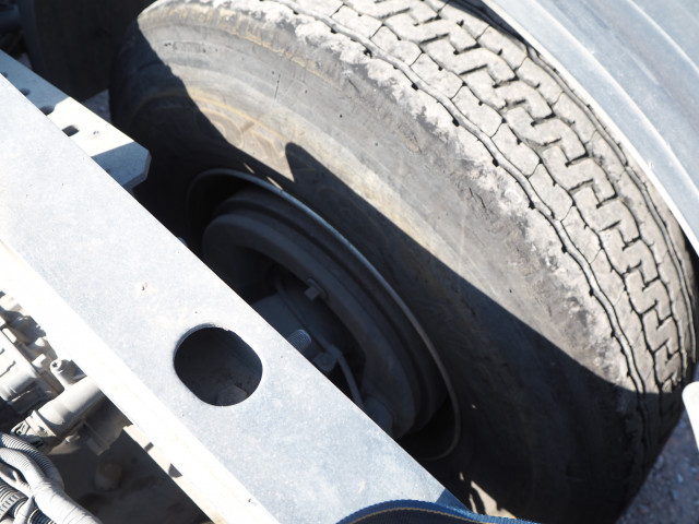 UDトラックス（日産） クオン 大型 トラクタ QPG-GK5XAD(100846) 25枚目