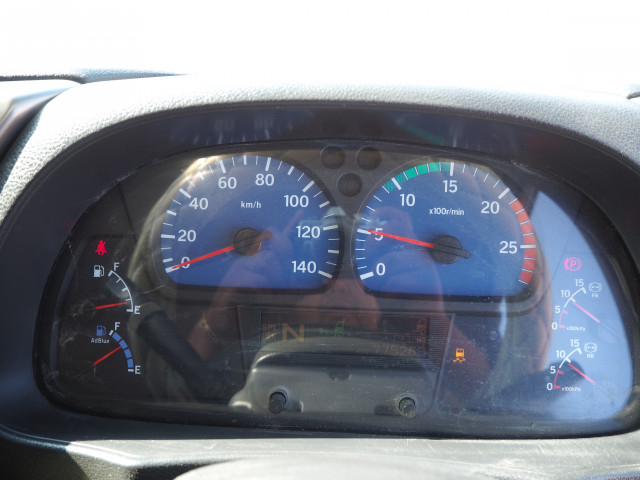 UDトラックス（日産） クオン 大型 トラクタ QPG-GK5XAD(100846) 49枚目