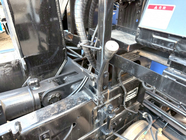 三菱ふそう ファイター 増トン コンテナ専用車 QKG-FK62FZ(100849) 17枚目