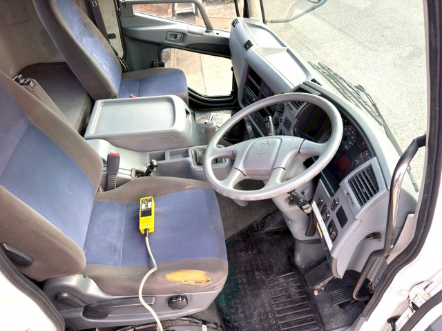 三菱ふそう ファイター 増トン コンテナ専用車 QKG-FK62FZ(100849) 29枚目