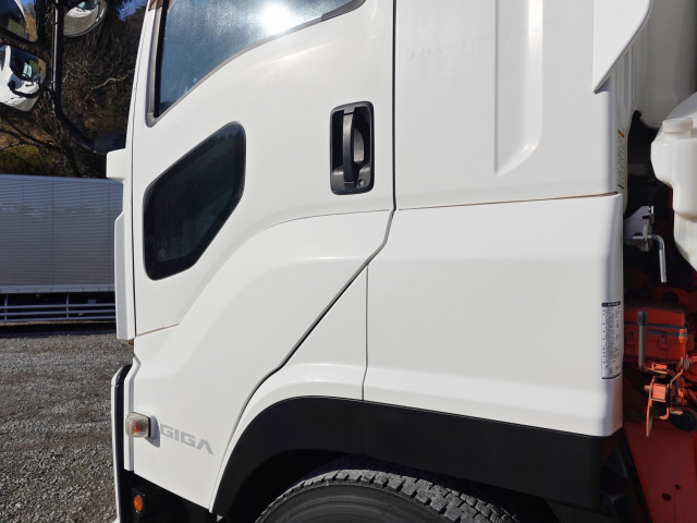 いすゞ ギガ 大型 冷蔵冷凍バン QPG-CYL77B(100851) 14枚目