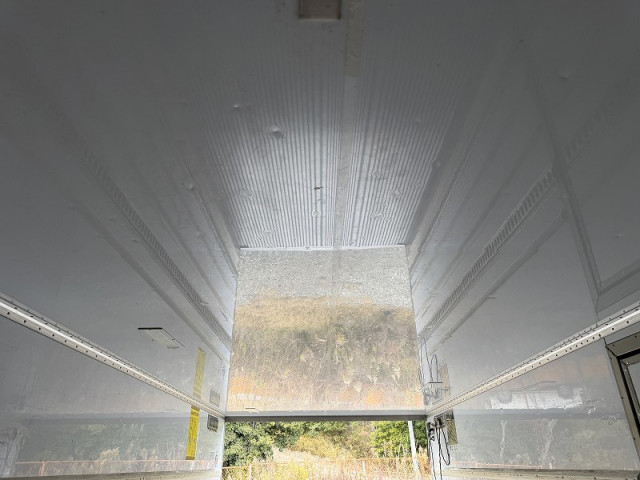 日野 レンジャー 小型 冷蔵冷凍バン TKG-FD7JLAG(100852) 9枚目