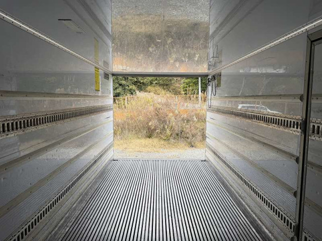 日野 レンジャー 小型 冷蔵冷凍バン TKG-FD7JLAG(100852) 11枚目