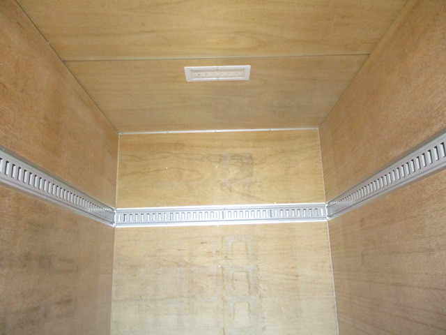 いすゞ エルフ 小型 バン TPG-NHR85AN(100853) 4枚目