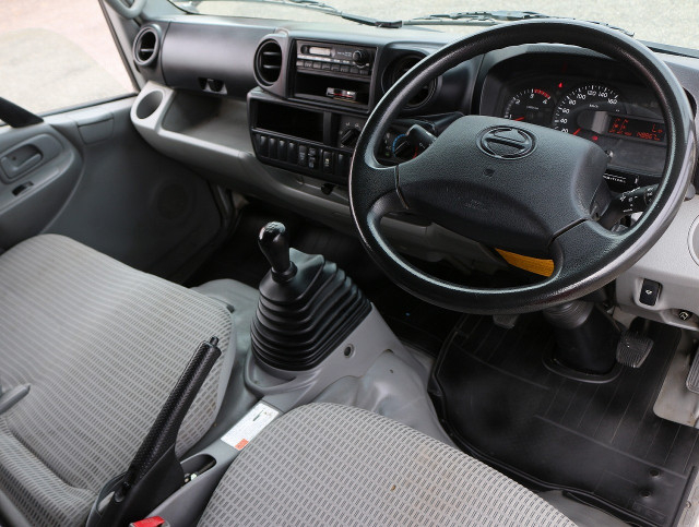 日野 デュトロ 小型 平ボディ TKG-XZU605M(100854) 33枚目