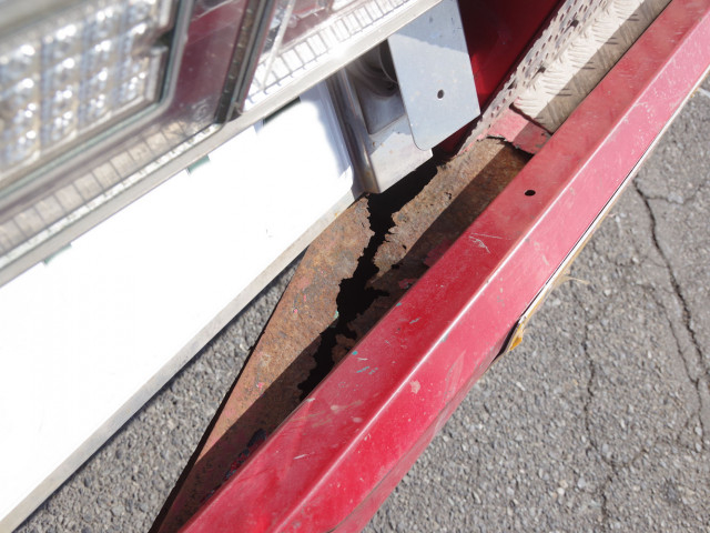 日野 レンジャー 増トン コンテナ専用車 QKG-FE7JGAA(100856) 24枚目