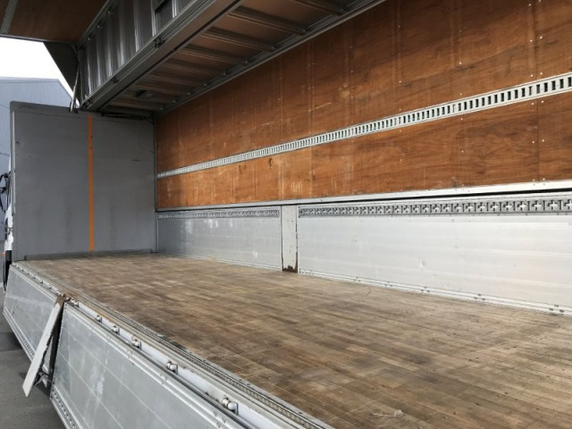 Nissan UD quon Large Wing body QPG-CG5ZA(100860) 6枚目