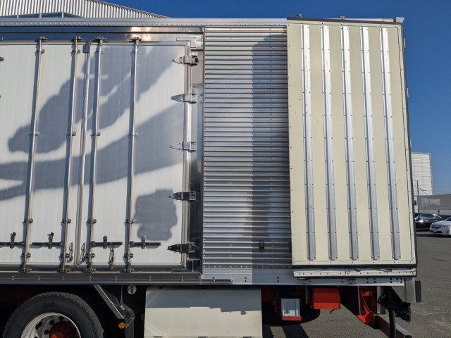 日野 プロフィア 大型 冷蔵冷凍バン QPG-FR1EXEG(100859) 9枚目