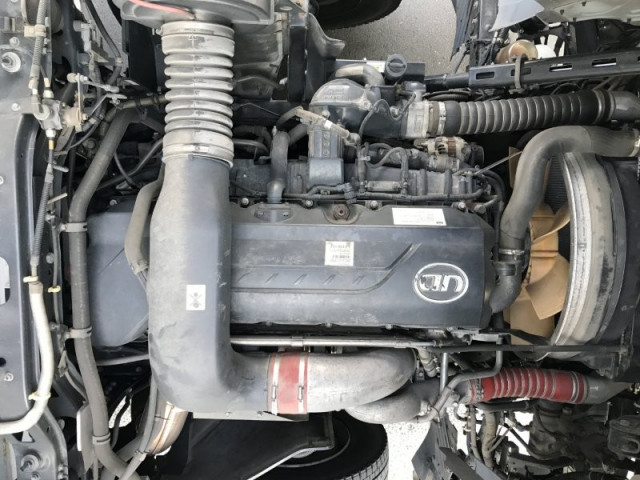 Nissan UD quon Large Wing body QPG-CG5ZA(100860) 16枚目