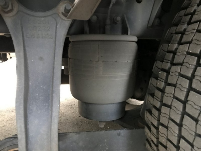 Nissan UD quon Large Wing body QPG-CG5ZA(100860) 28枚目