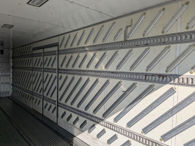 日野 プロフィア 大型 冷蔵冷凍バン QPG-FR1EXEG(100859) 31枚目