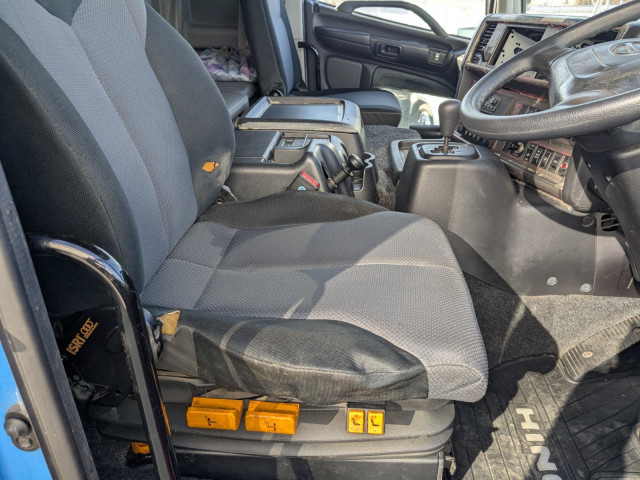 日野 プロフィア 大型 冷蔵冷凍バン QPG-FR1EXEG(100859) 41枚目