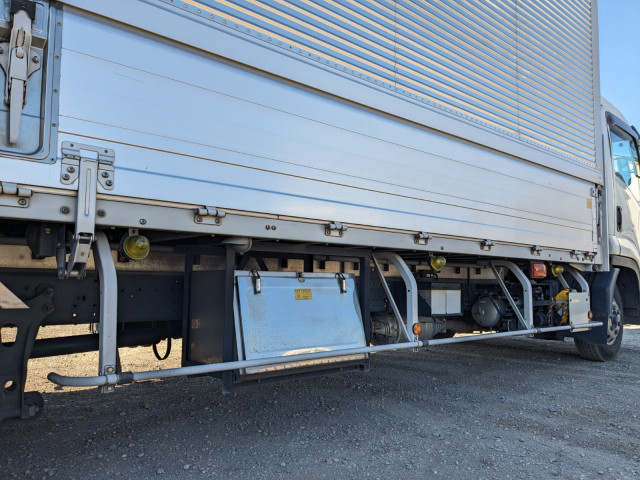 いすゞ フォワード 中型 ウィング TKG-FRR90T2(100865) 33枚目