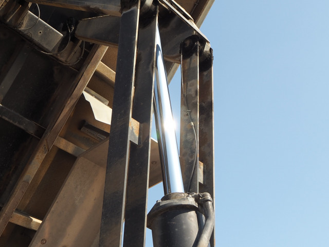 三菱ふそう スーパーグレート 大型 土砂ダンプ QPG-FV60VZ(100873) 15枚目