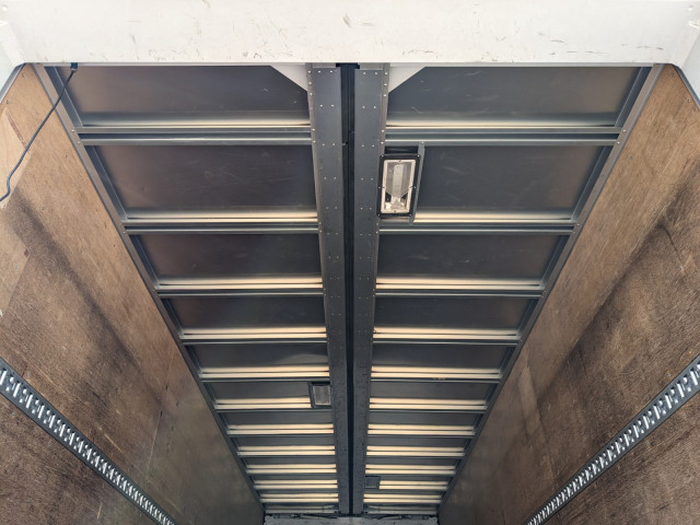 いすゞ フォワード 中型 ウィング TKG-FRR90T2(100874) 14枚目