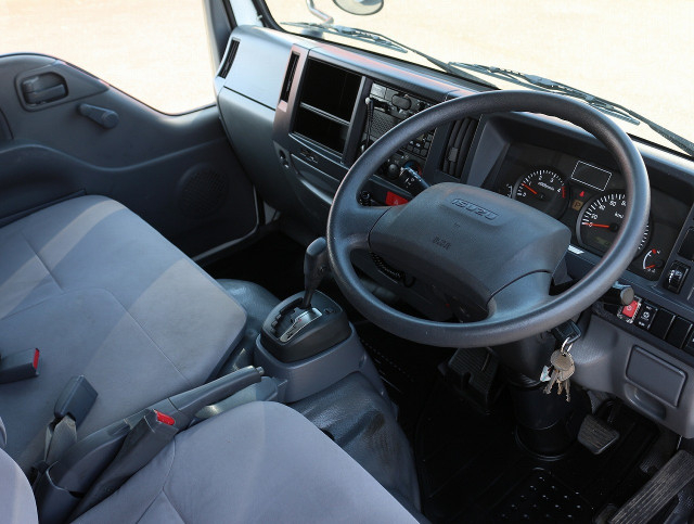 いすゞ エルフ 小型 バン TPG-NHR85AN(100875) 35枚目