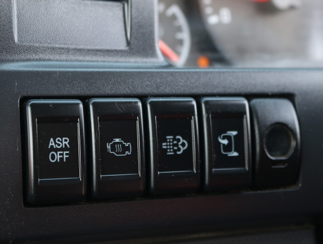 いすゞ エルフ 小型 バン TPG-NHR85AN(100875) 42枚目