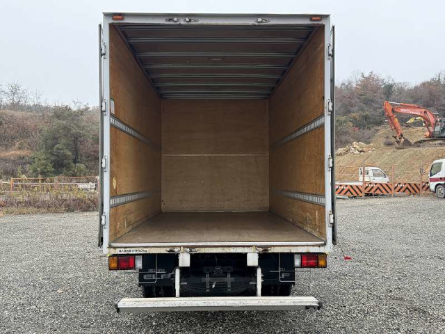 いすゞ エルフ 小型 バン TPG-NPR85AN(100879) 9枚目