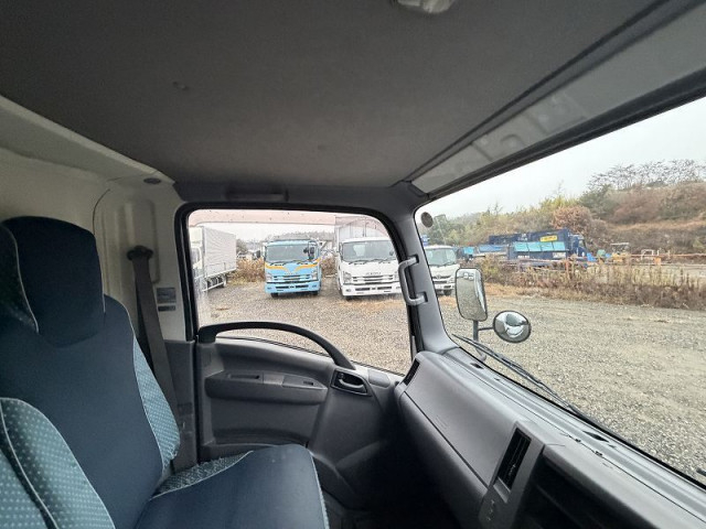 いすゞ エルフ 小型 バン TPG-NPR85AN(100879) 24枚目