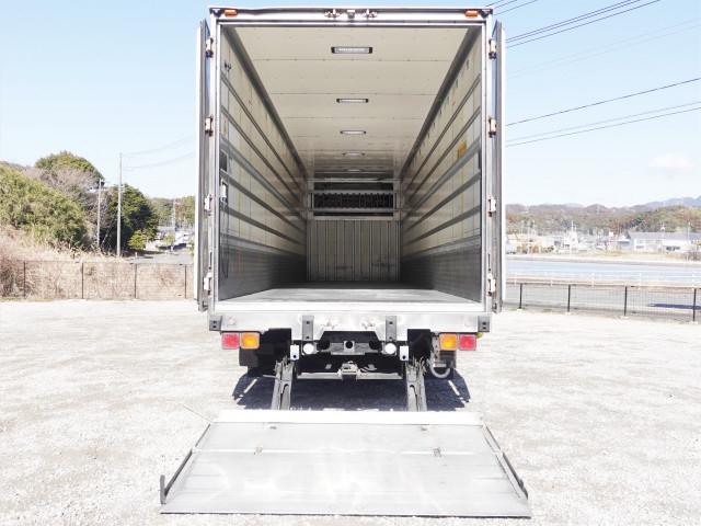 UDトラックス（日産） クオン 大型 冷蔵冷凍バン QKG-CX5YA(100882) 13枚目