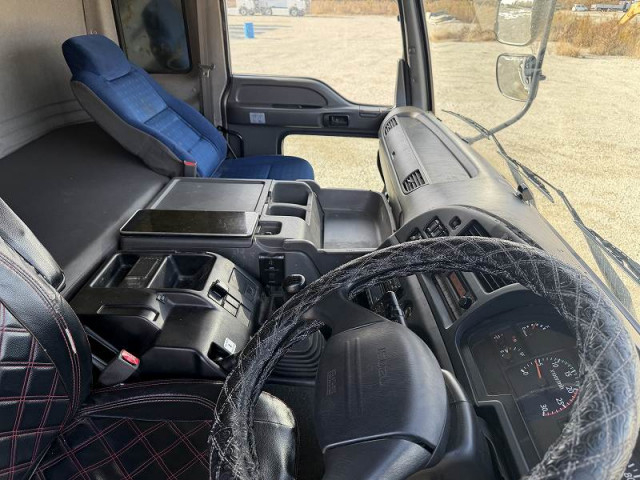 いすゞ ギガ 大型 平ボディ QKG-CYJ77A(100884) 23枚目