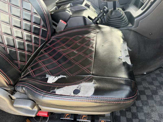 いすゞ ギガ 大型 平ボディ QKG-CYJ77A(100884) 24枚目