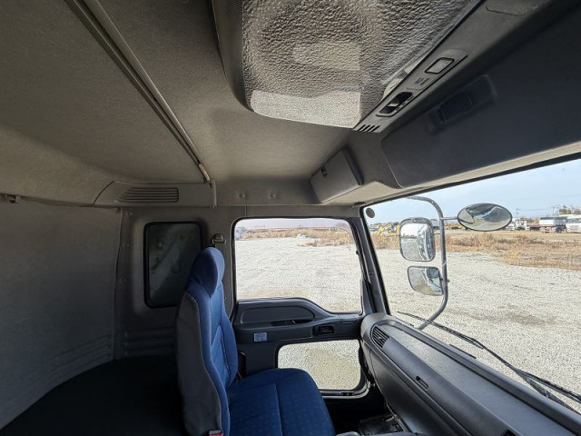 いすゞ ギガ 大型 平ボディ QKG-CYJ77A(100884) 31枚目