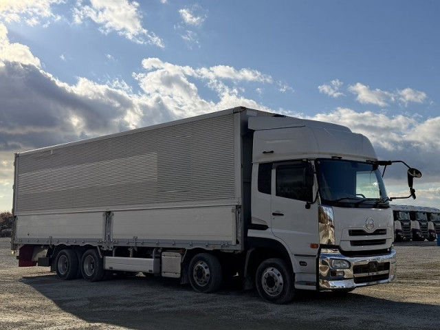 UDトラックス（日産） クオン 大型 ウィング QKG-CG5ZE(100887) 3枚目