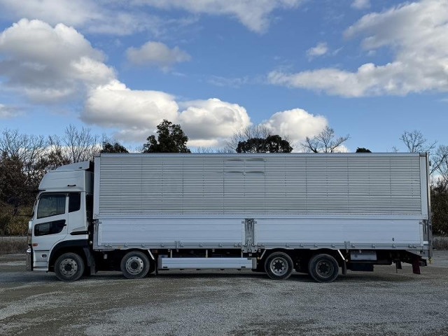 UDトラックス（日産） クオン 大型 ウィング QKG-CG5ZE(100887) 8枚目