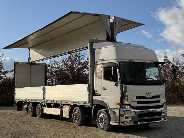 UDトラックス（日産） クオン 大型 ウィング QKG-CG5ZE(100887) 21枚目