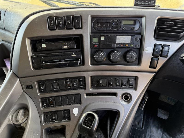 UDトラックス（日産） クオン 大型 ウィング QKG-CG5ZE(100887) 39枚目