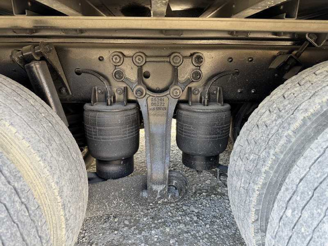 UDトラックス（日産） クオン 大型 ウィング QKG-CG5ZE(100887) 44枚目