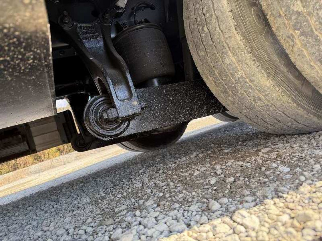 UDトラックス（日産） クオン 大型 ウィング QKG-CG5ZE(100887) 45枚目