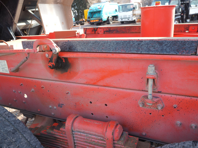 UDトラックス（日産） クオン 大型 土砂ダンプ QKG-CW5XL(100889) 19枚目