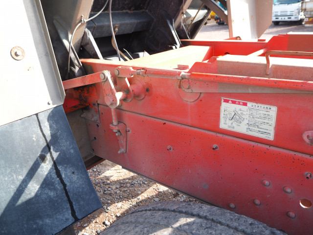 UDトラックス（日産） クオン 大型 土砂ダンプ QKG-CW5XL(100889) 20枚目