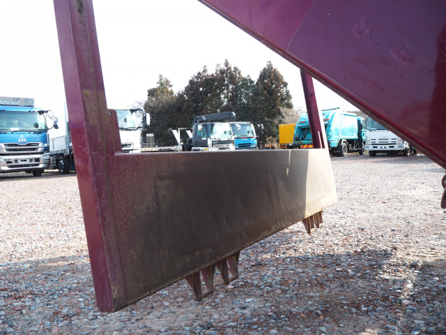 UDトラックス（日産） クオン 大型 土砂ダンプ QKG-CW5XL(100889) 27枚目