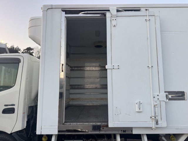 日野 デュトロ 小型 冷蔵冷凍バン TKG-XZU710M(100894) 8枚目
