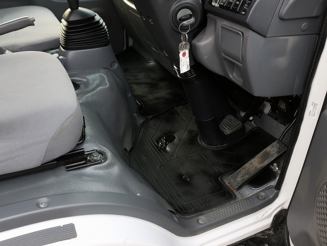 マツダ タイタン 小型 平ボディ TRG-LKR85A(100892) 32枚目