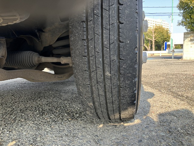 いすゞ エルフ 小型 平ボディ TRG-NKR85A(100897) 24枚目