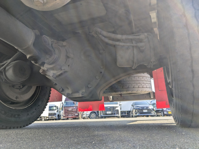 日野 プロフィア 大型 ウィング QPG-FN1AWDA(100899) 10枚目